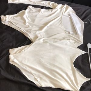 White bundle deal one pieces